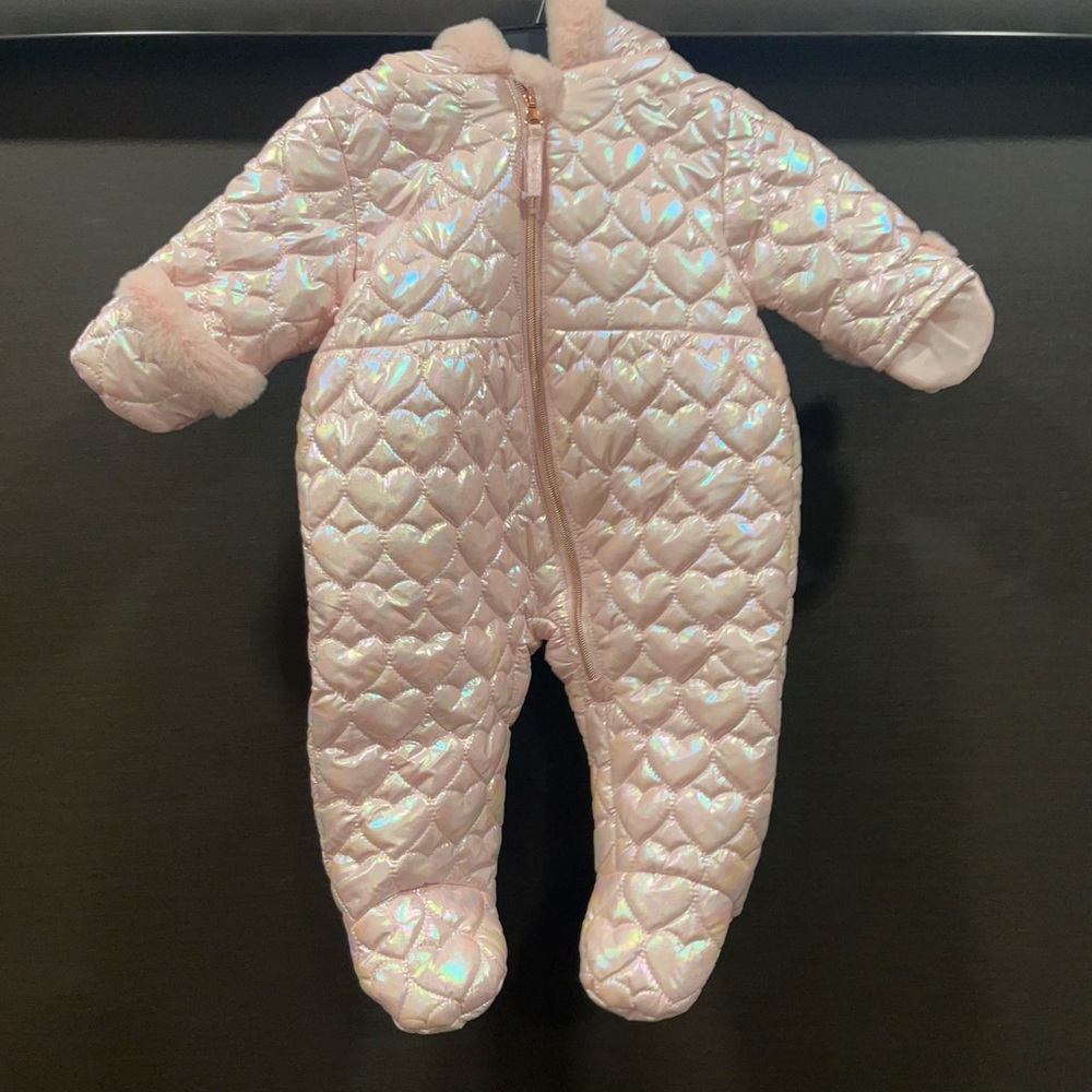 Rothschild new w/o tags Shimmering Pink Quilted Footie